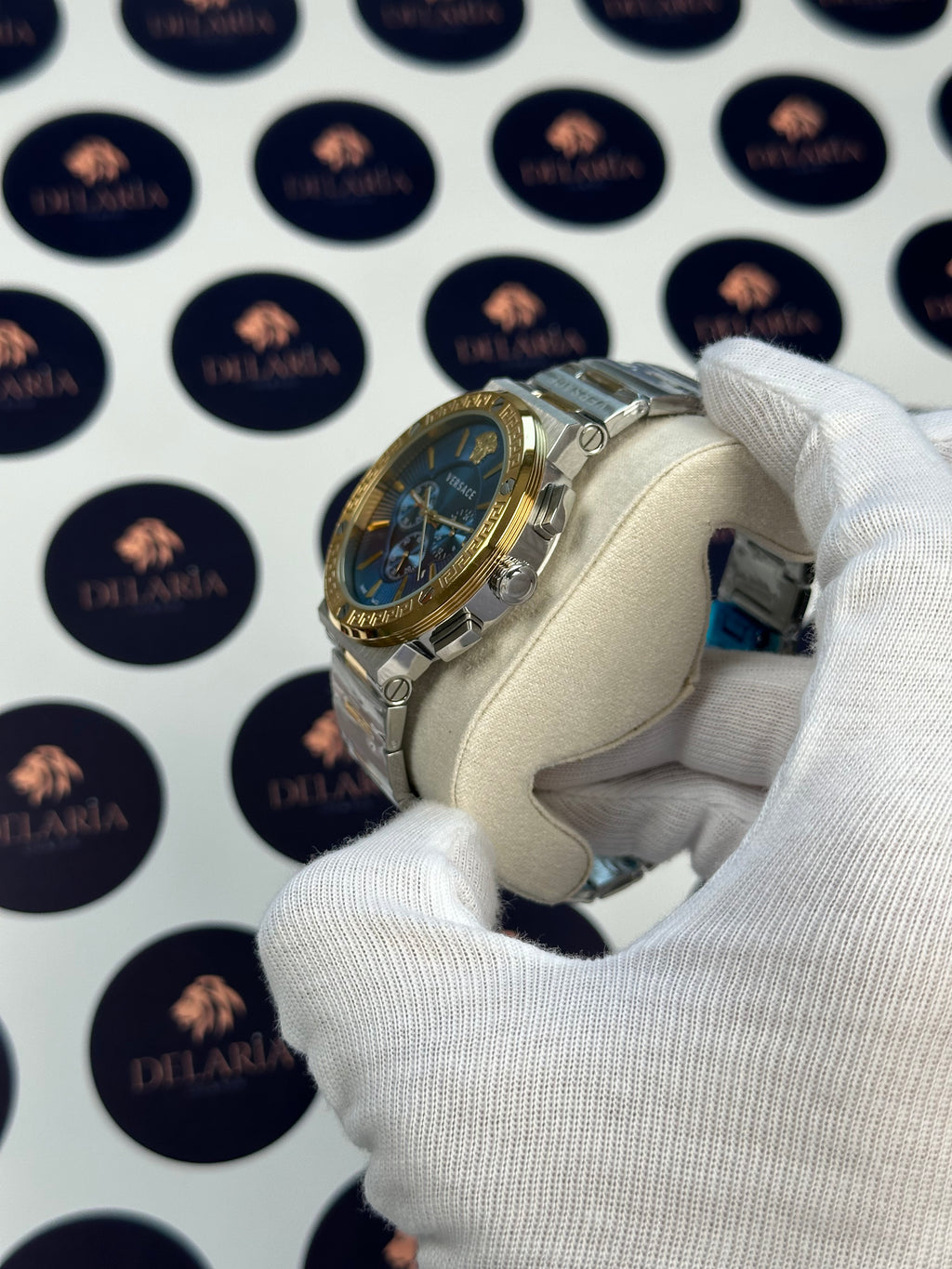 VERSACE 43 MM CHRONOGRAPH BLUE DIAL GOLD-SILVER