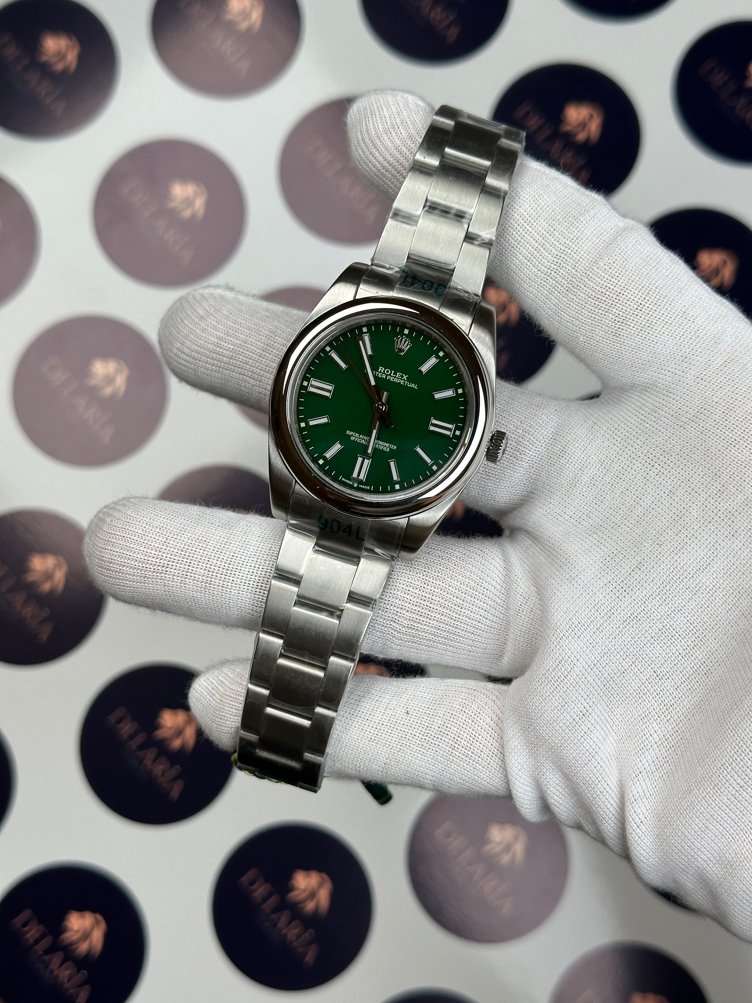 ROLEX OYSTER PERPETUAL 41 MM GREEN DIAL SILVER