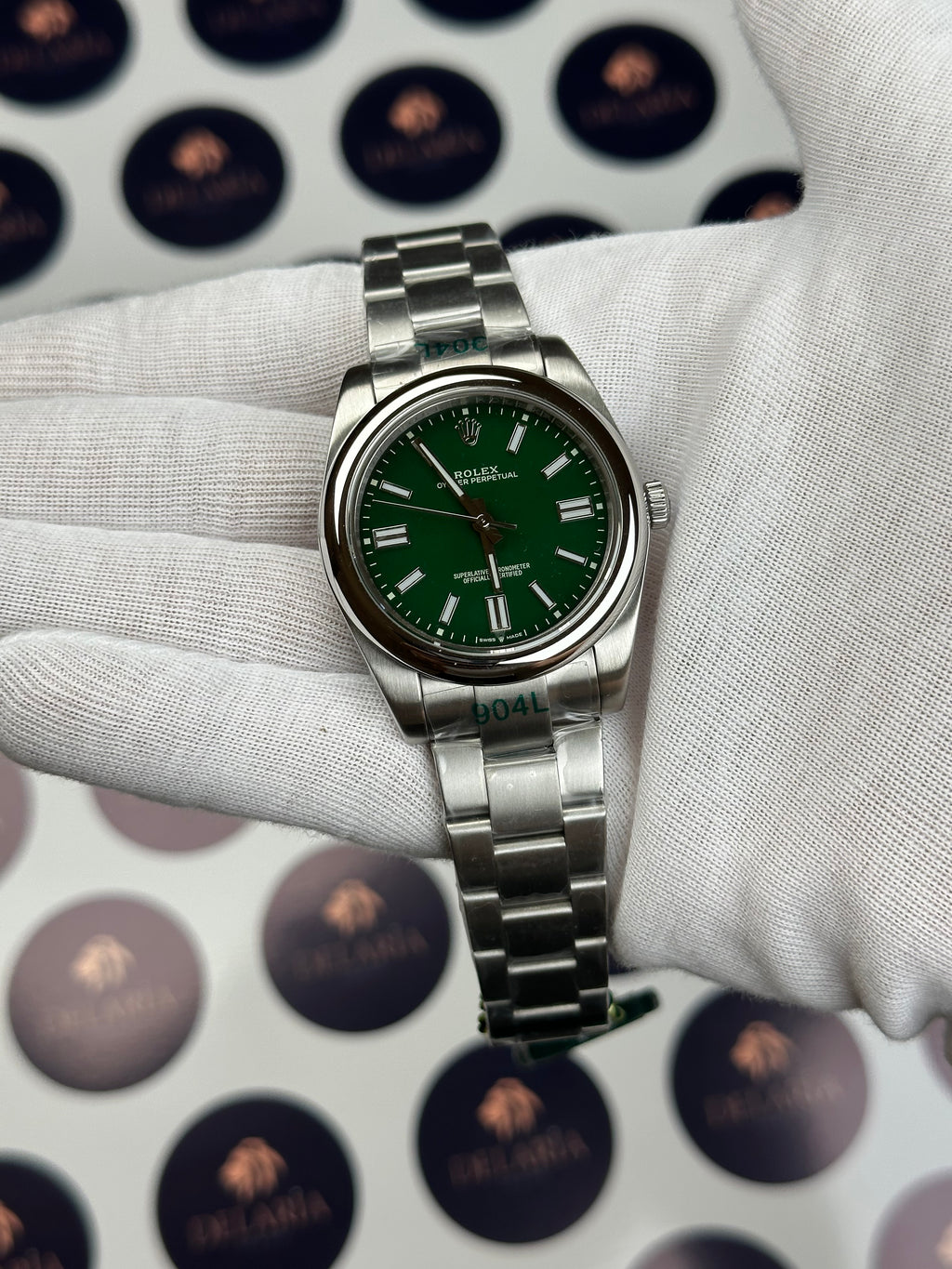 ROLEX OYSTER PERPETUAL 41 MM GREEN DIAL SILVER