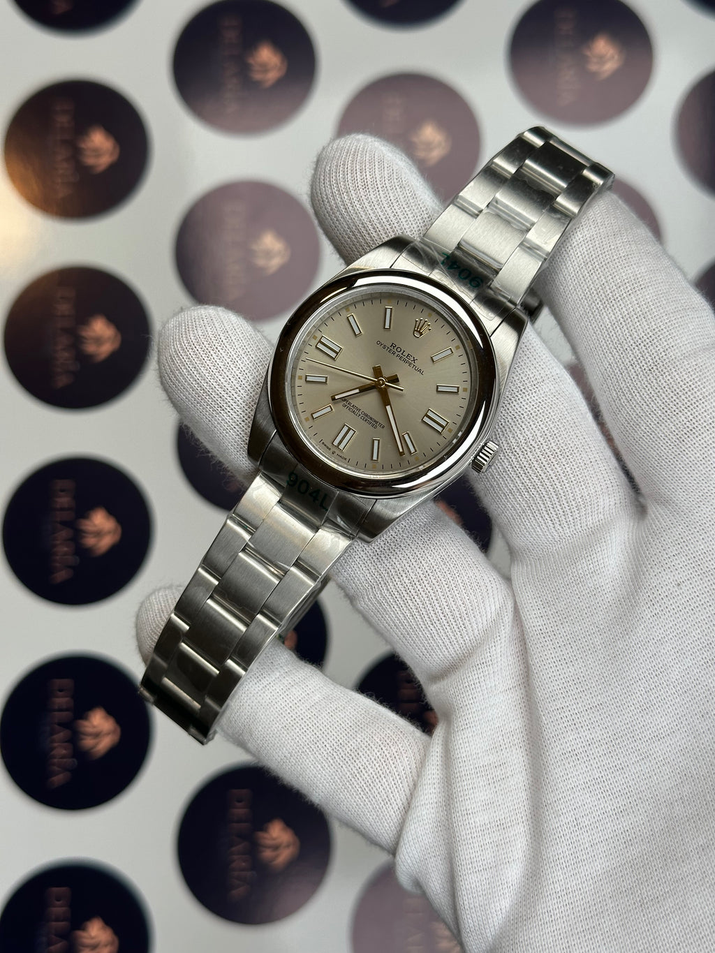 ROLEX OYSTER PERPETUAL 41 MM GREY DIAL SILVER