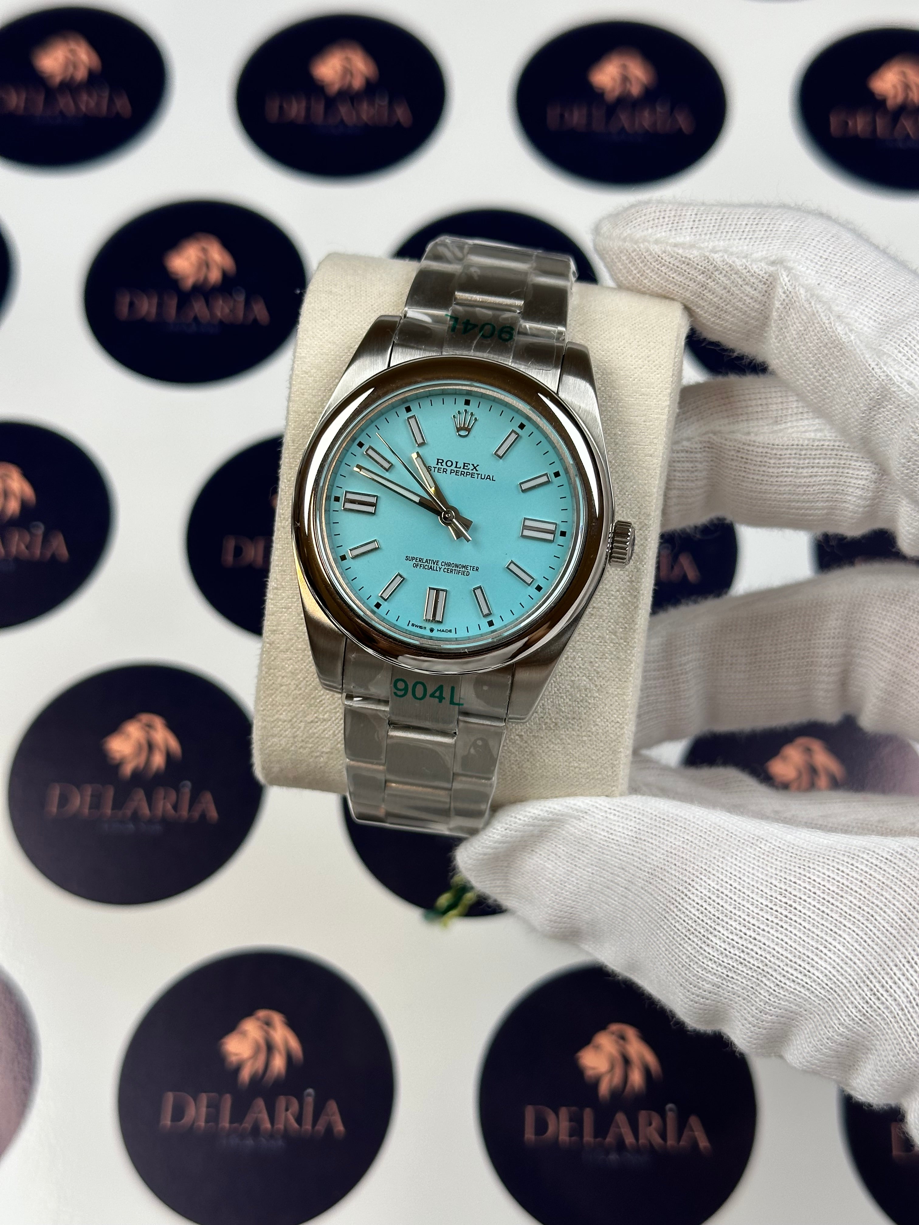 ROLEX OYSTER PERPETUAL 41 MM TURQUOISE DIAL SILVER
