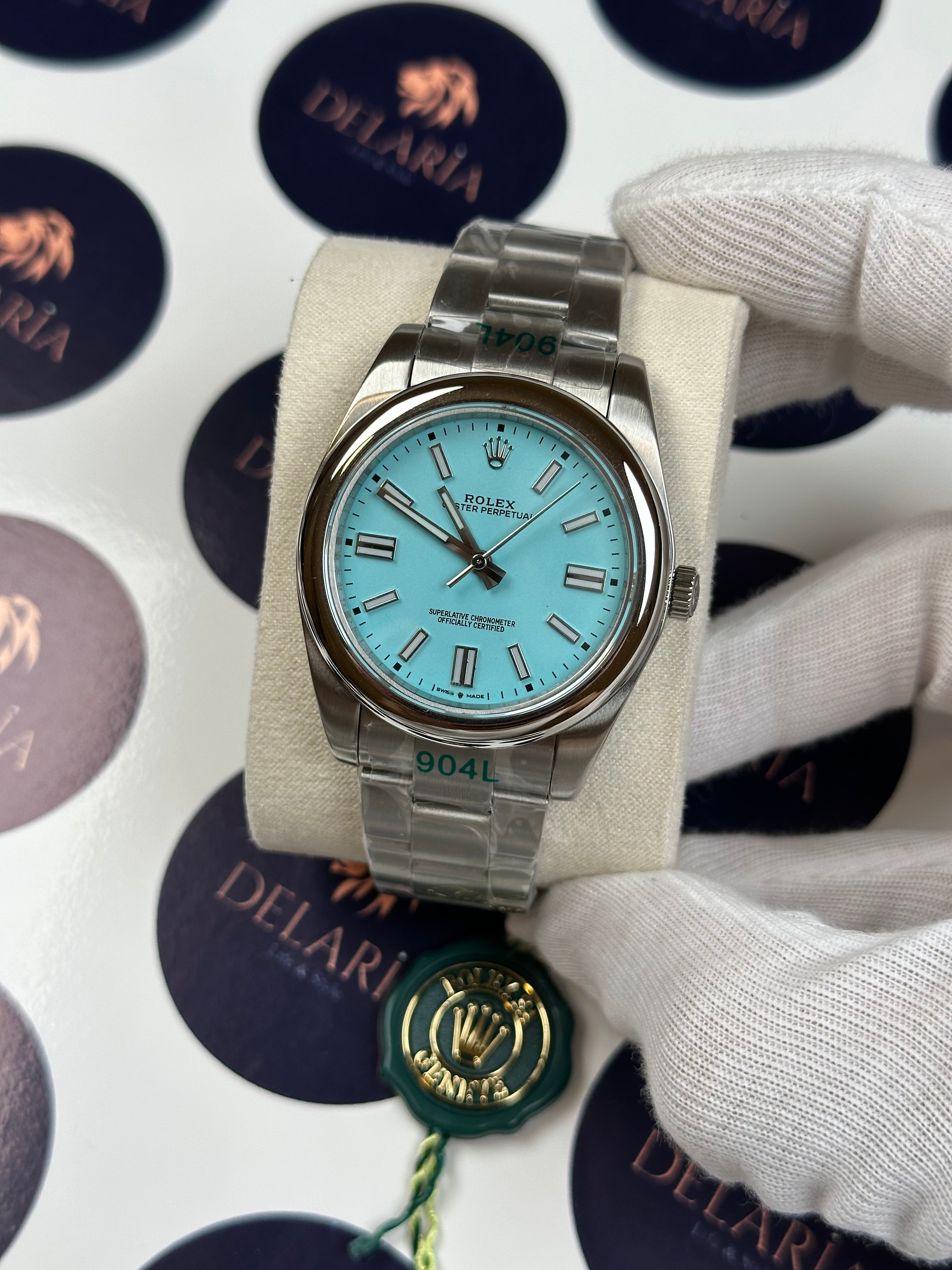ROLEX OYSTER PERPETUAL 41 MM TURQUOISE DIAL SILVER