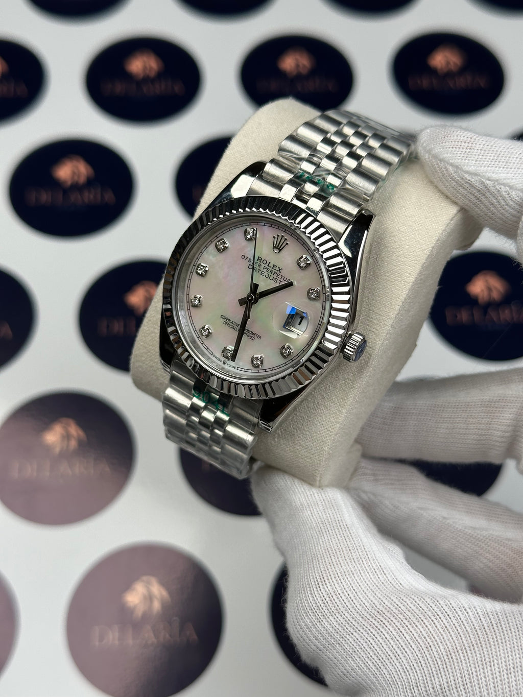 ROLEX DATEJUST 41 MM PEARL WHITE DIAL DIAMOND INDEX SILVER JUBILE