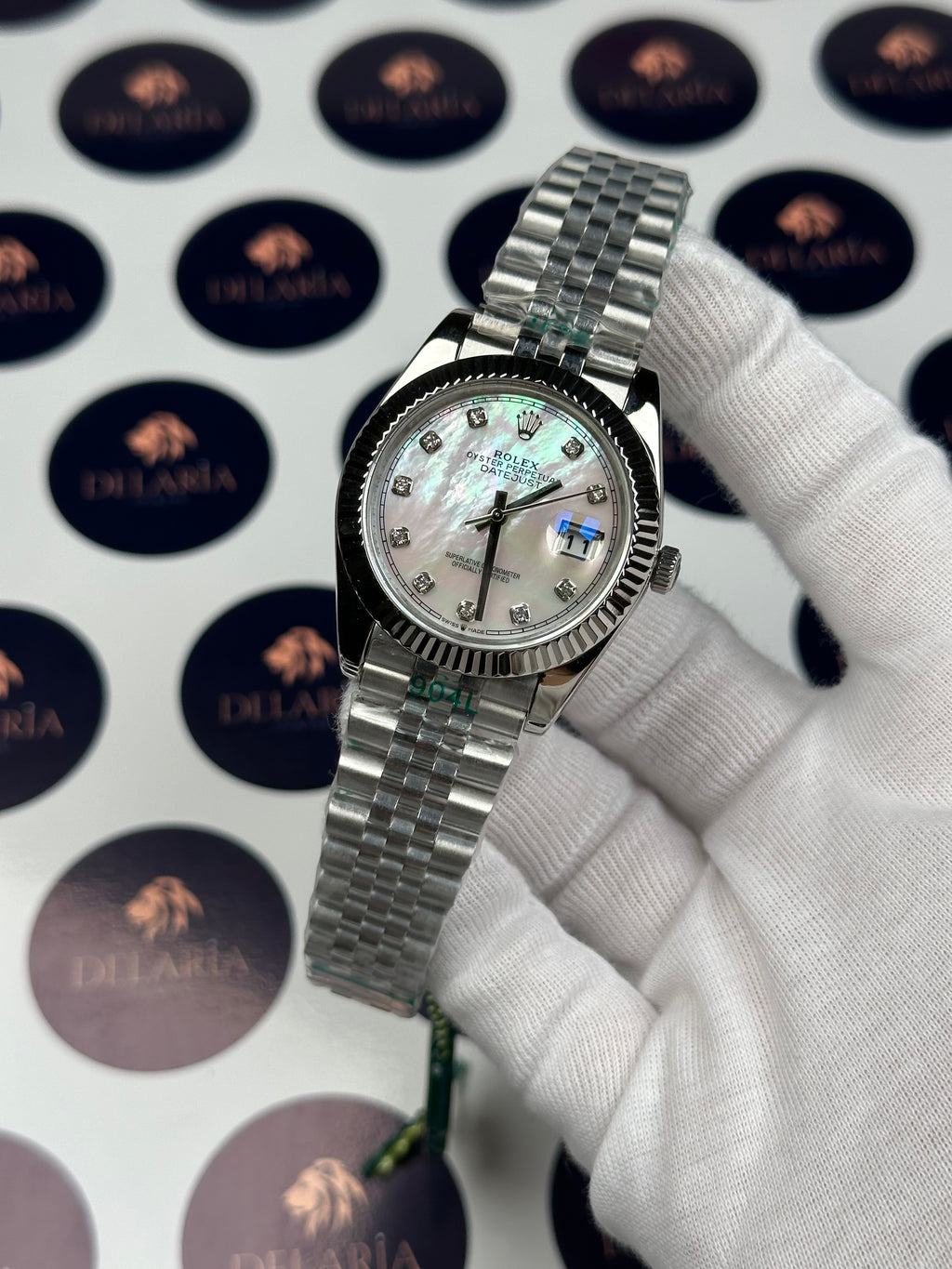 ROLEX DATEJUST 41 MM PEARL WHITE DIAL DIAMOND INDEX SILVER JUBILE