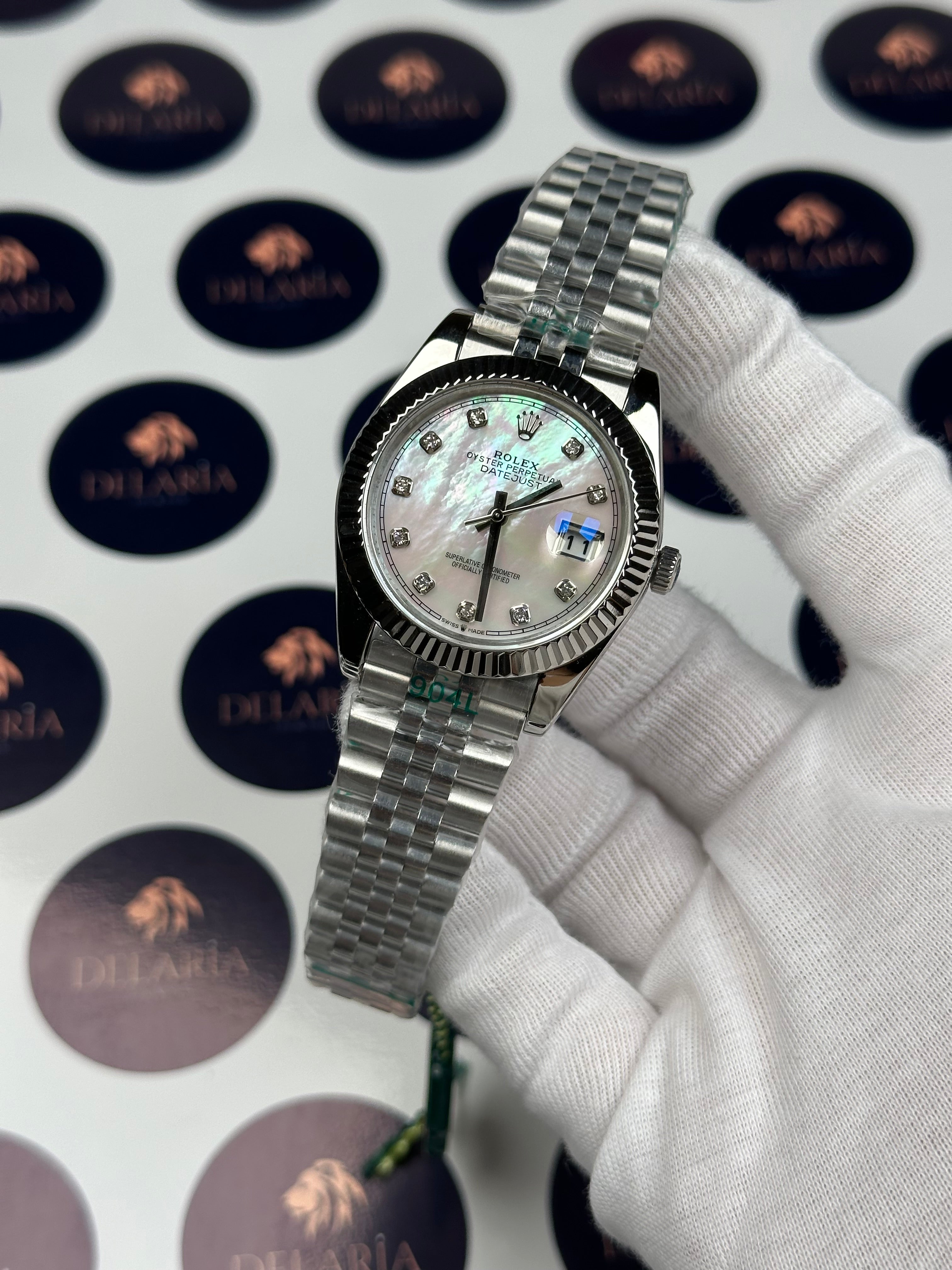 ROLEX DATEJUST 41 MM PEARL WHITE DIAL DIAMOND INDEX SILVER JUBILE