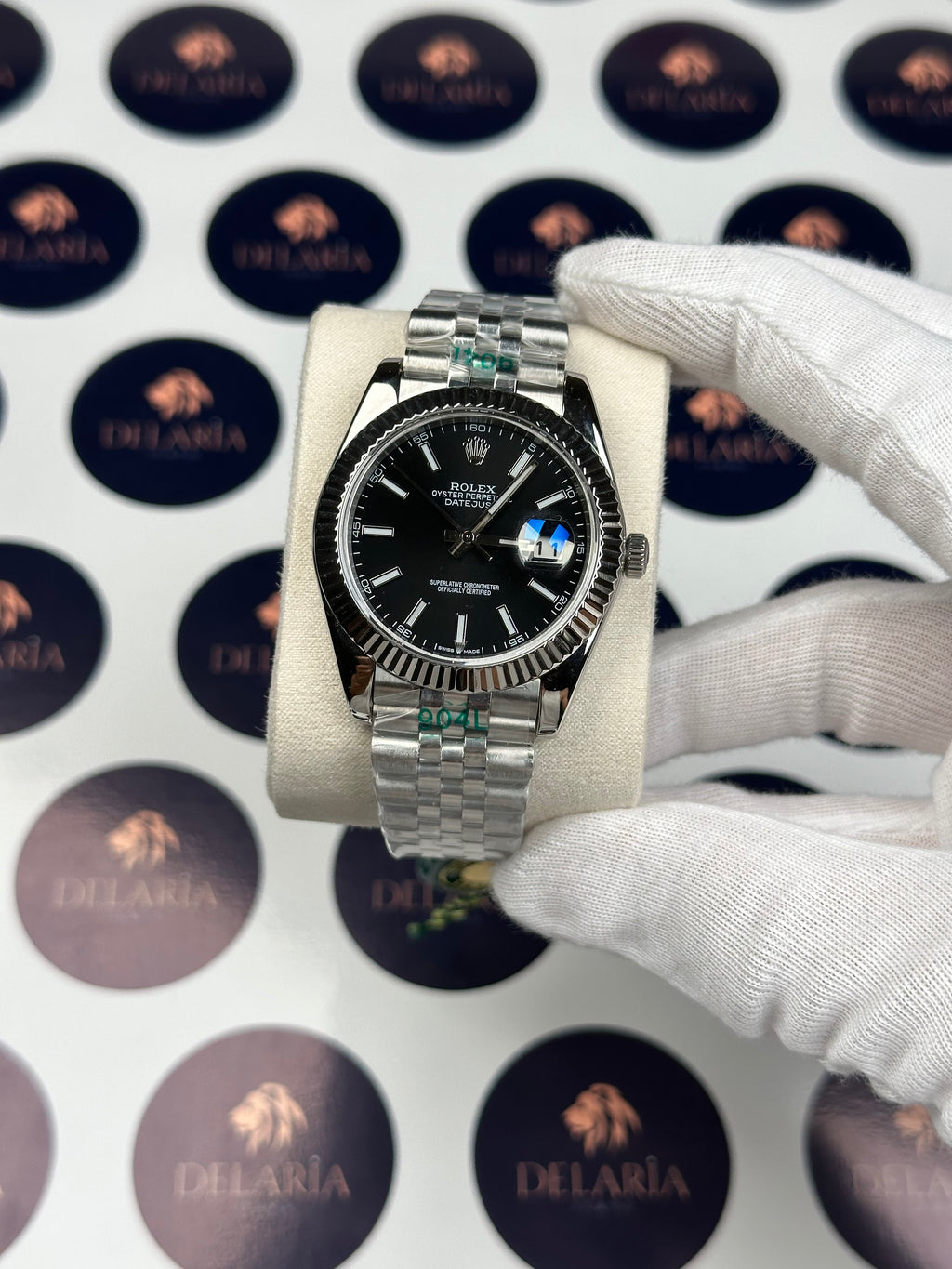 ROLEX DATEJUST 41 MM BLACK DIAL SILVER JUBILE