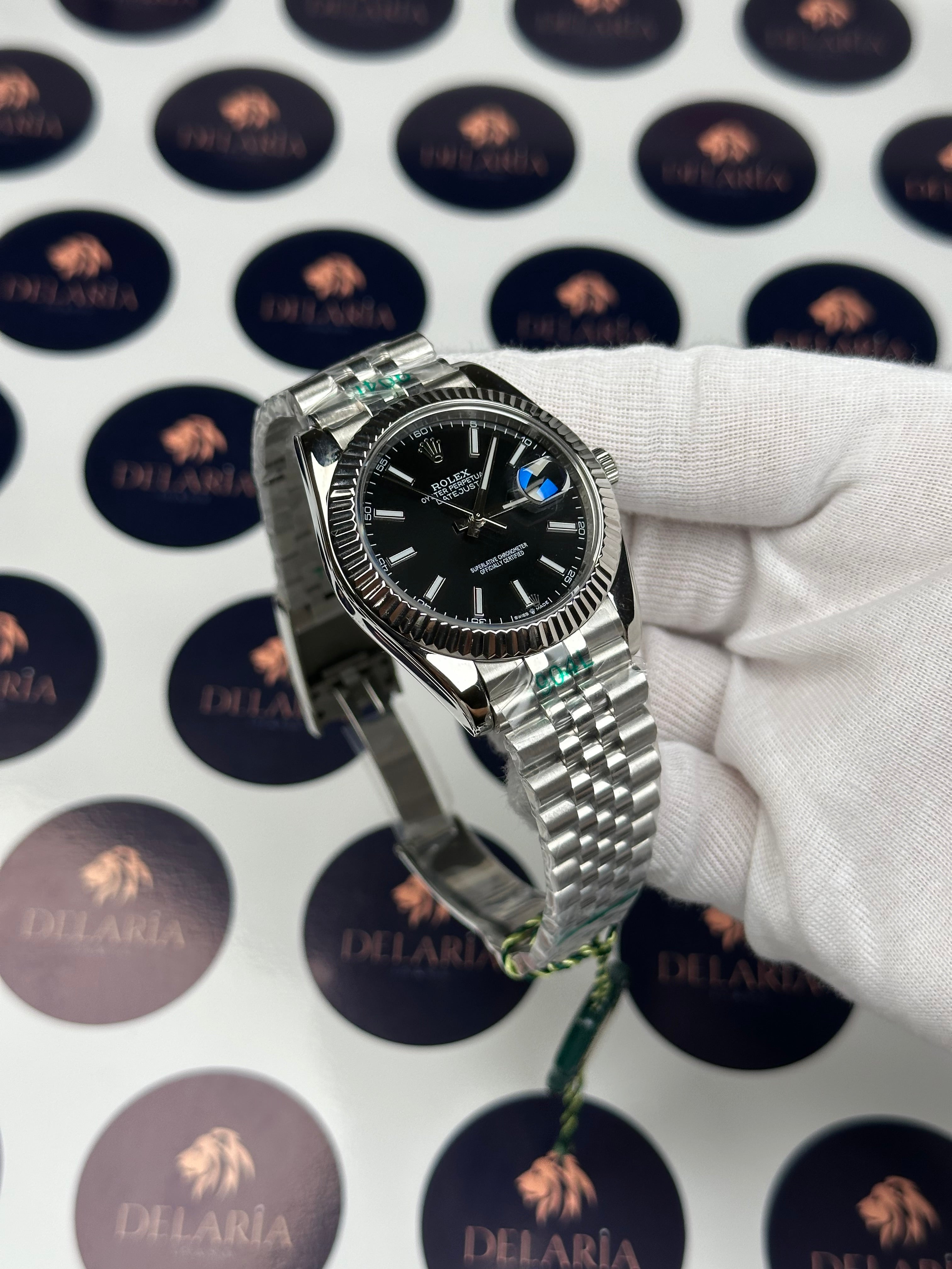 ROLEX DATEJUST 41 MM BLACK DIAL SILVER JUBILE