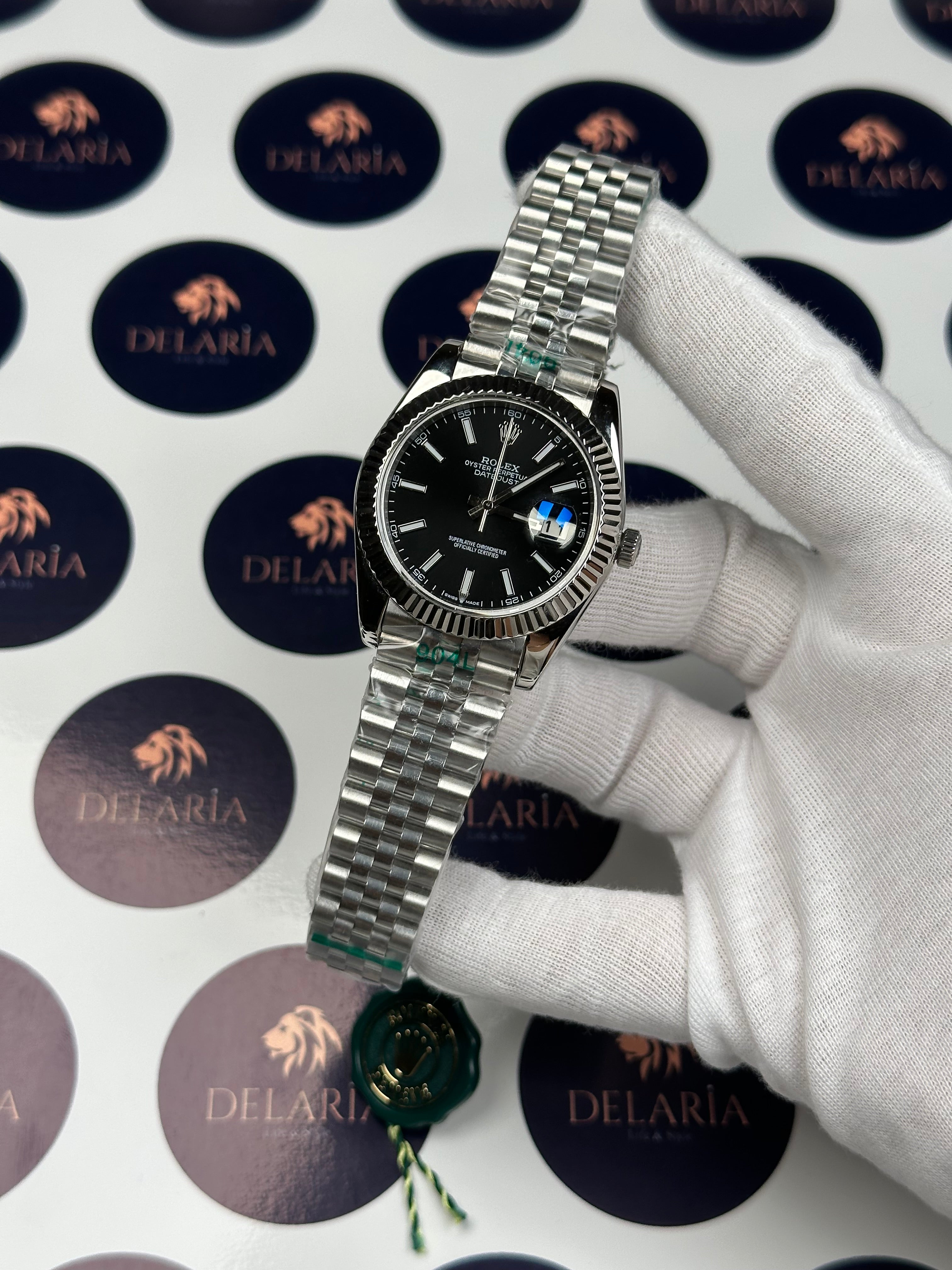 ROLEX DATEJUST 41 MM BLACK DIAL SILVER JUBILE