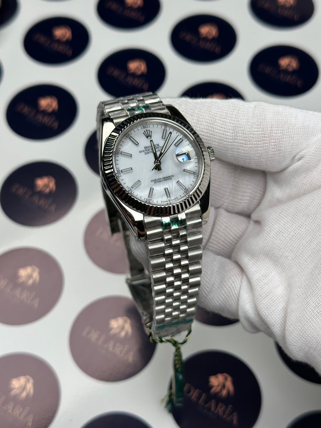 ROLEX DATEJUST 41 MM PEARL WHITE DIAL SILVER JUBILE