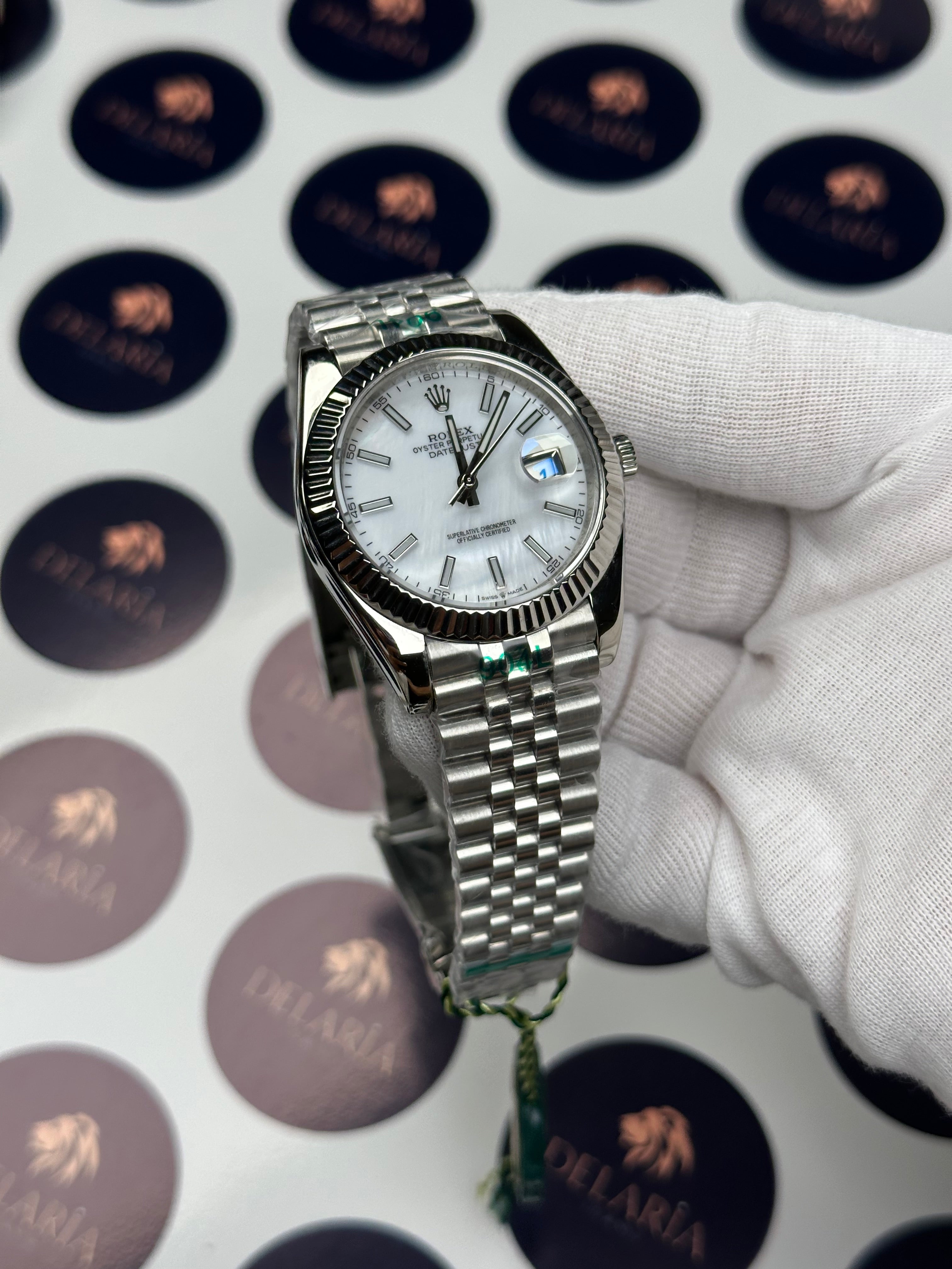 ROLEX DATEJUST 41 MM PEARL WHITE DIAL SILVER JUBILE