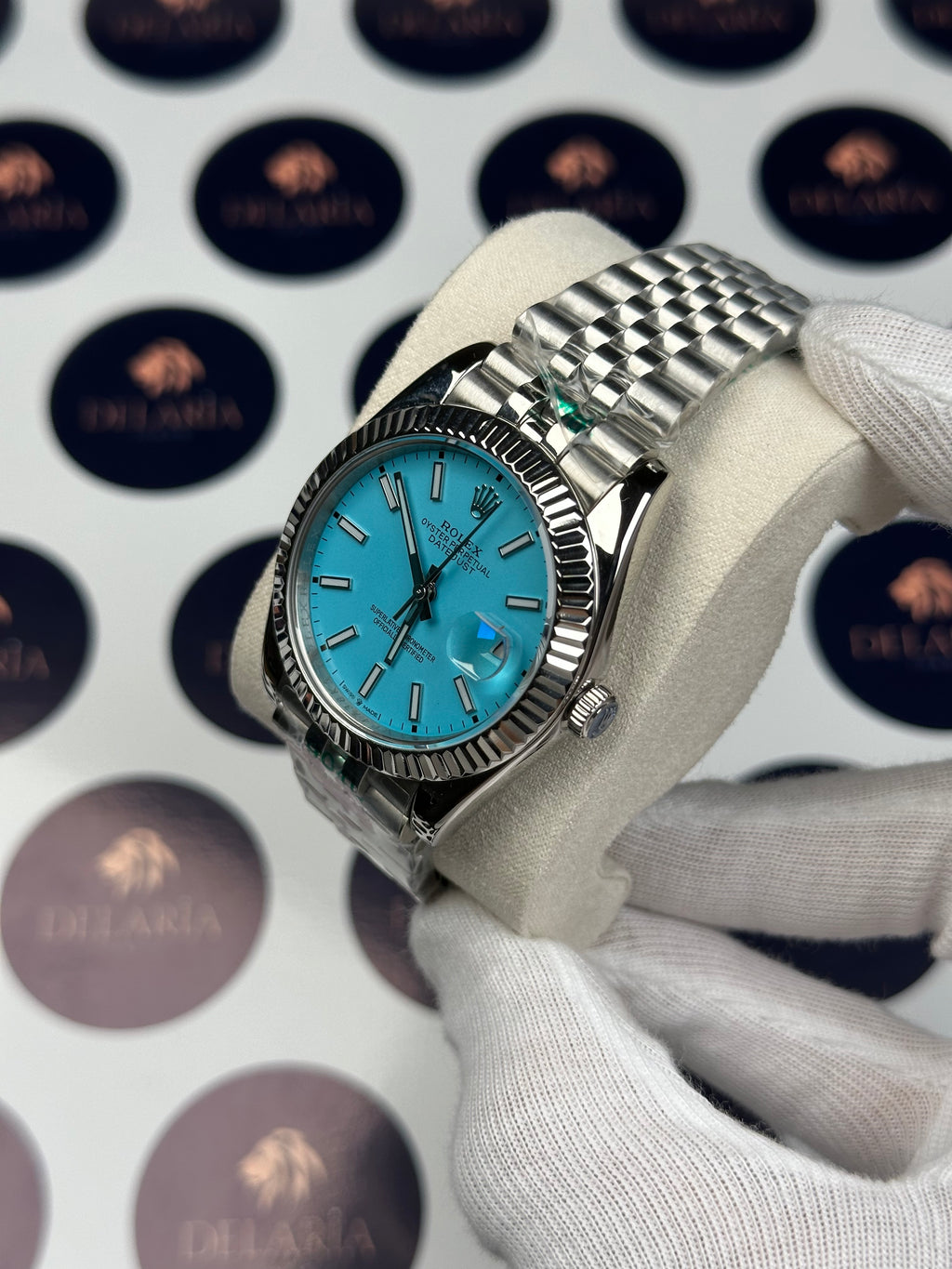 ROLEX DATEJUST 41 MM TURQUOISE DIAL SILVER JUBILE