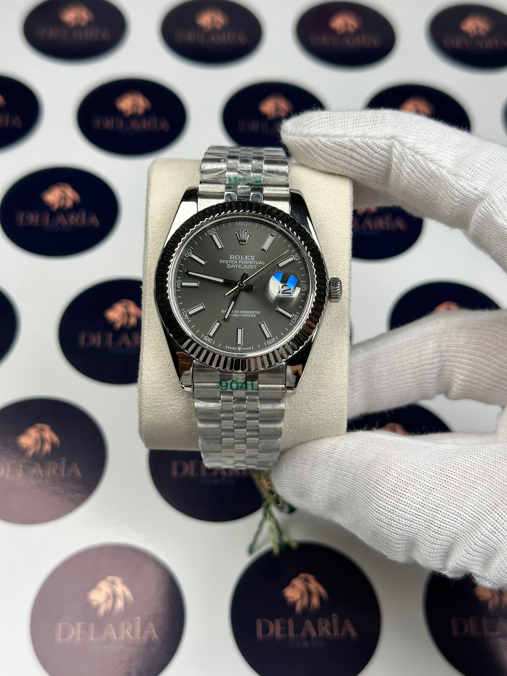 ROLEX DATEJUST 41 MM GREY DIAL SILVER JUBILE