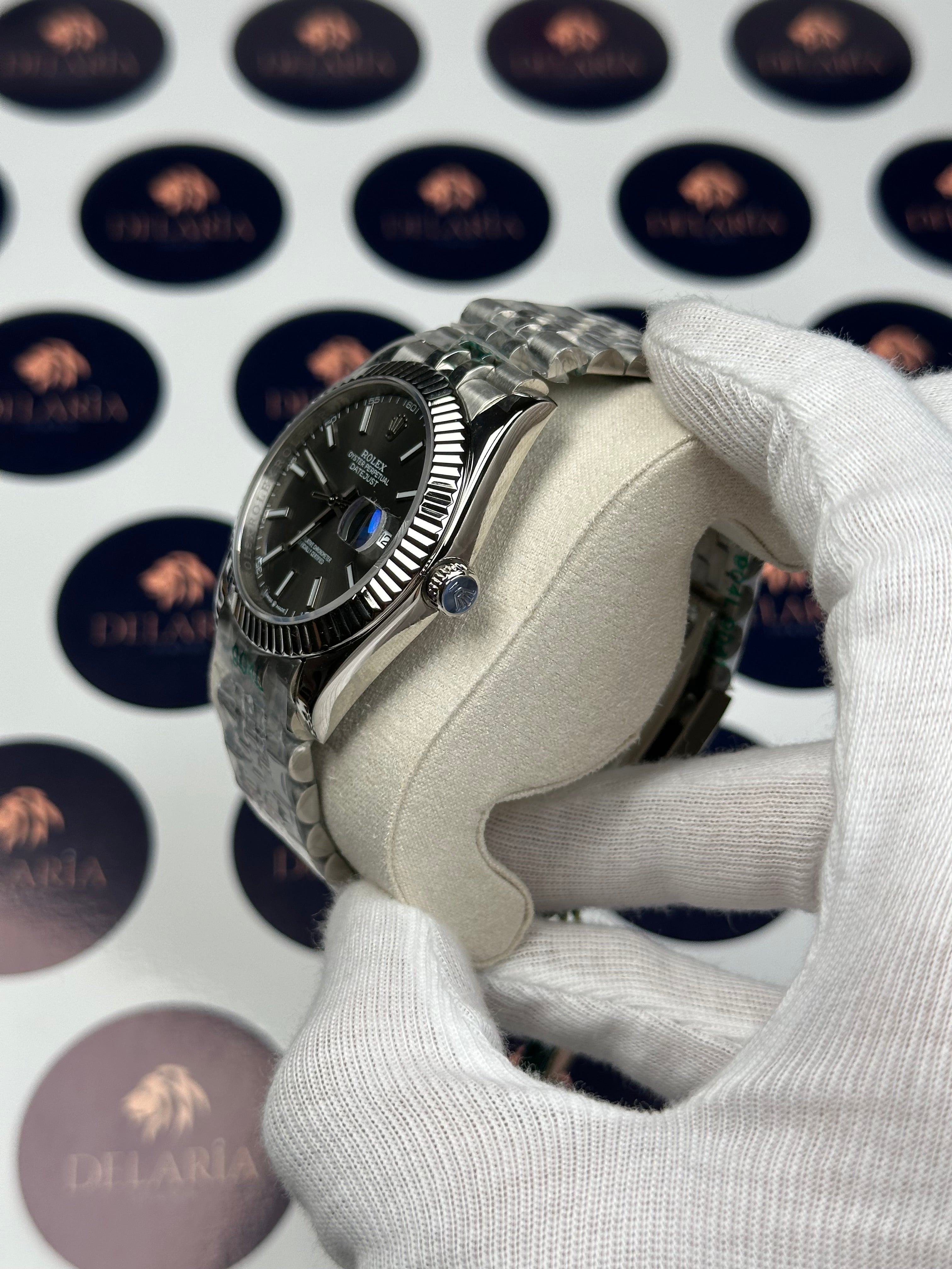 ROLEX DATEJUST 41 MM GREY DIAL SILVER JUBILE