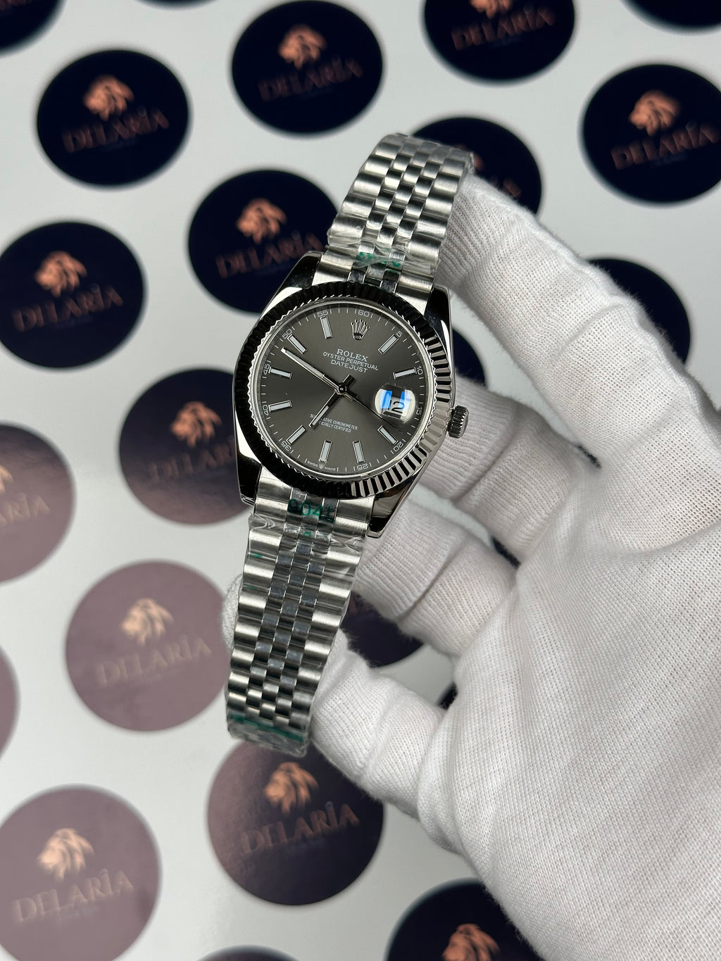 ROLEX DATEJUST 41 MM GREY DIAL SILVER JUBILE
