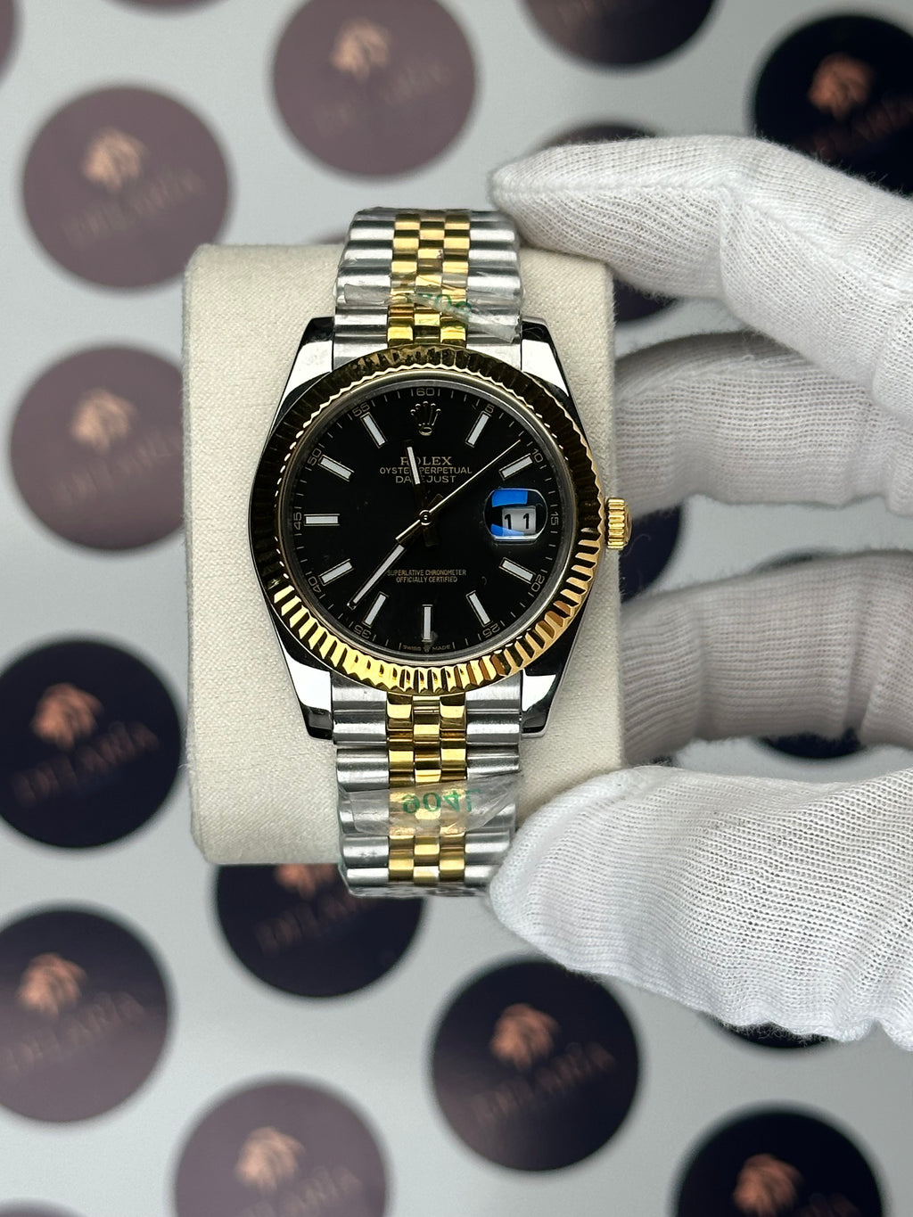 ROLEX DATEJUST 41 MM BLACK DIAL GOLD-SILVER JUBILE