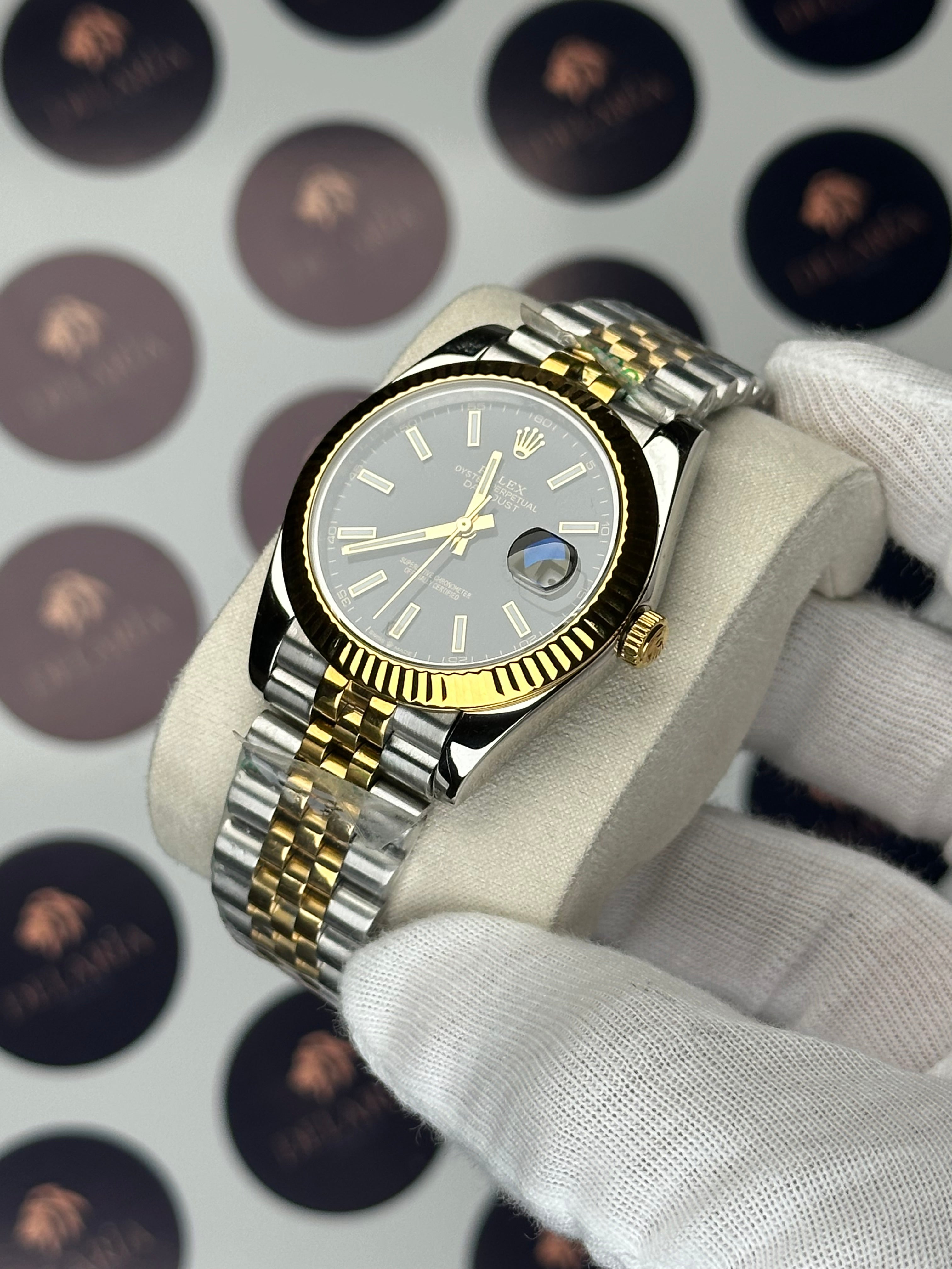 ROLEX DATEJUST 41 MM BLACK DIAL GOLD-SILVER JUBILE