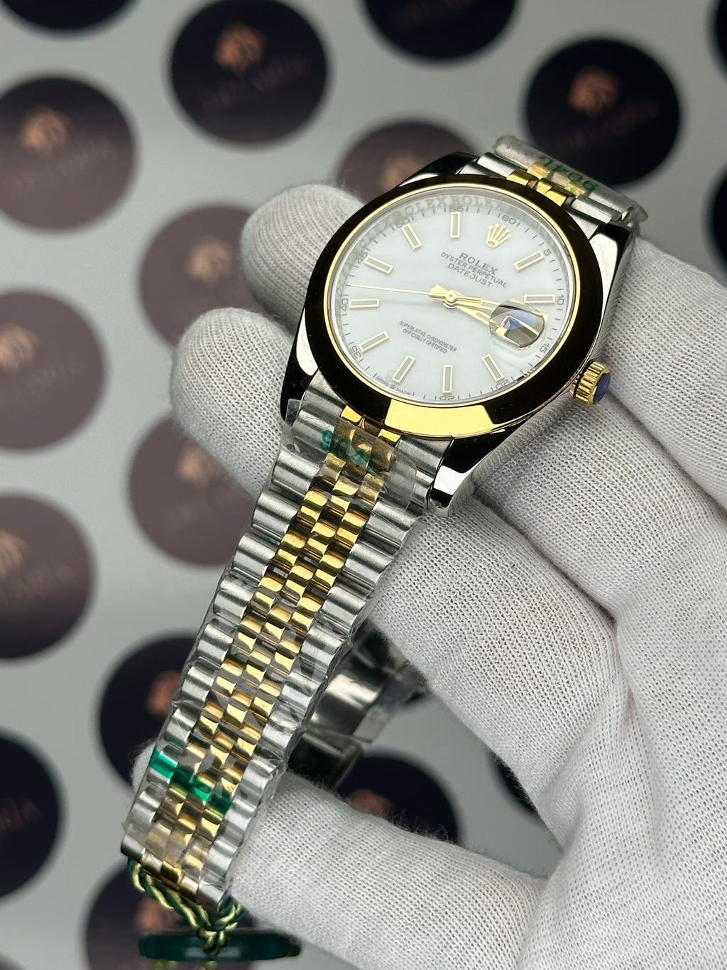 ROLEX DATEJUST 41 MM PEARL WHITE DIAL GOLD-SILVER JUBILE