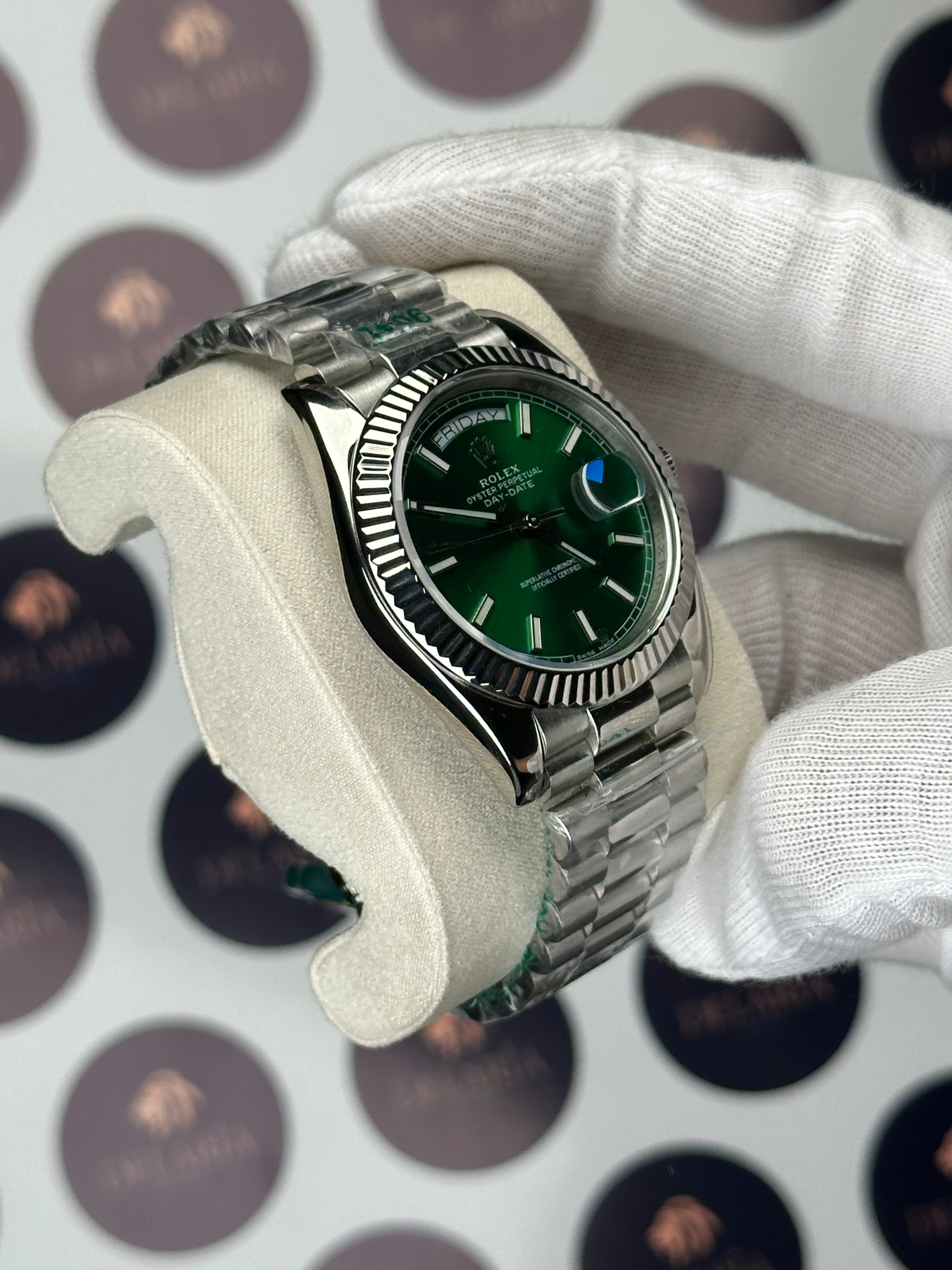 ROLEX DAY-DATE 40 MM GREEN DIAL SILVER PRESIDENT