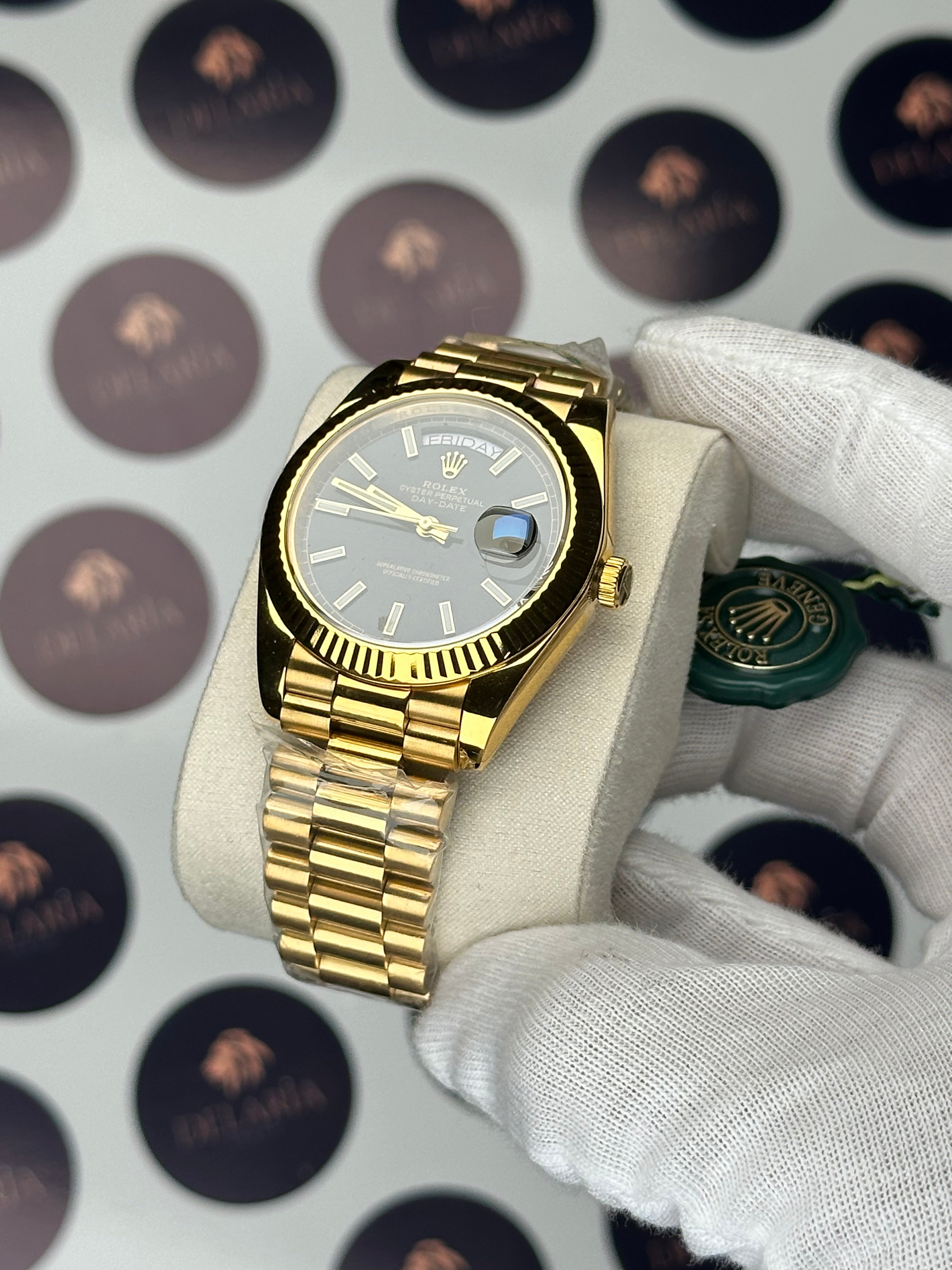ROLEX DAY-DATE 40 MM BLACK DIAL GOLD PRESIDENT