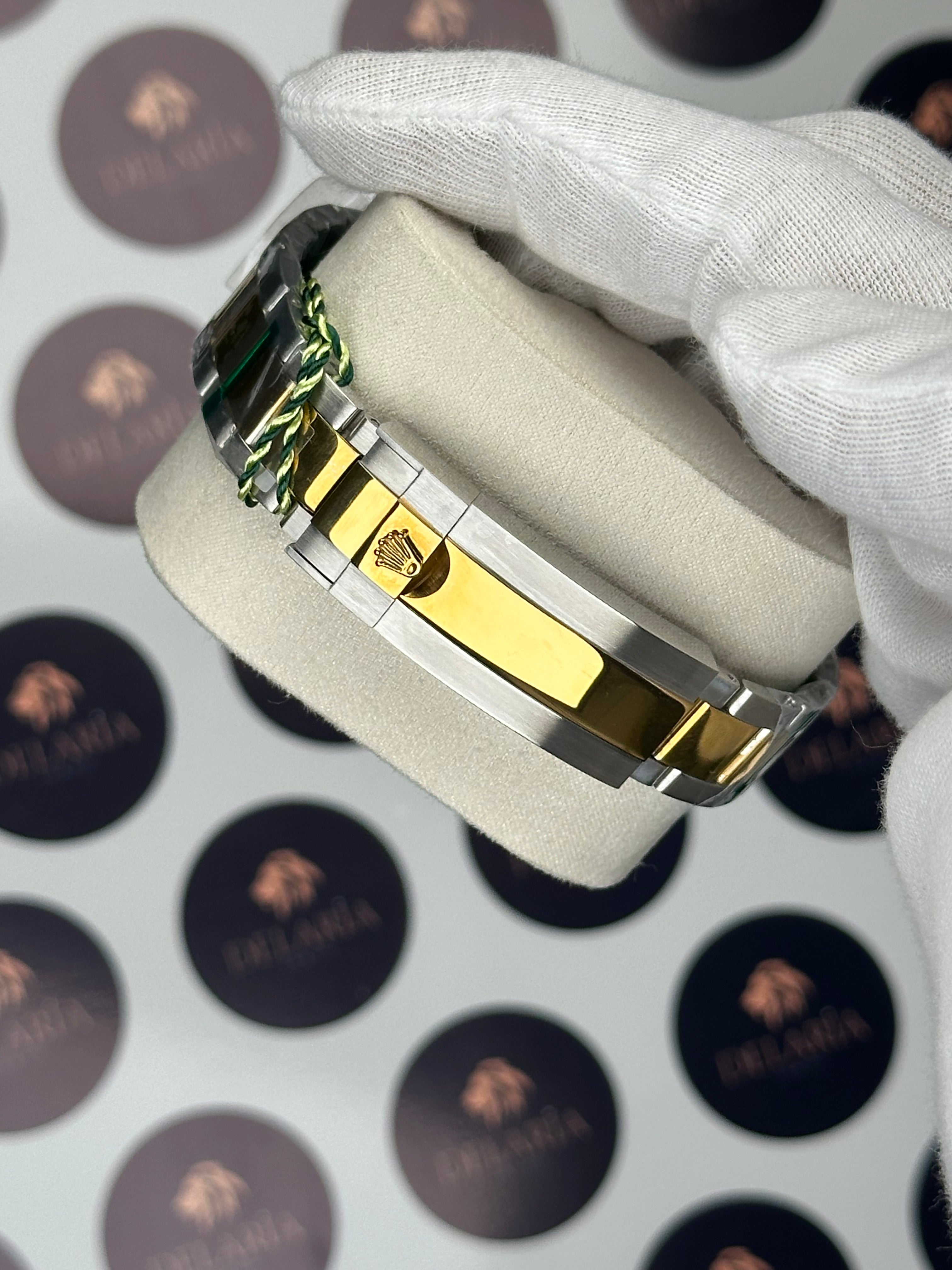 ROLEX SUBMARINER 41 MM GREEN DIAL GOLD-SILVER